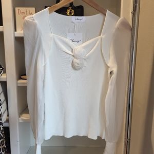 Feminine white top